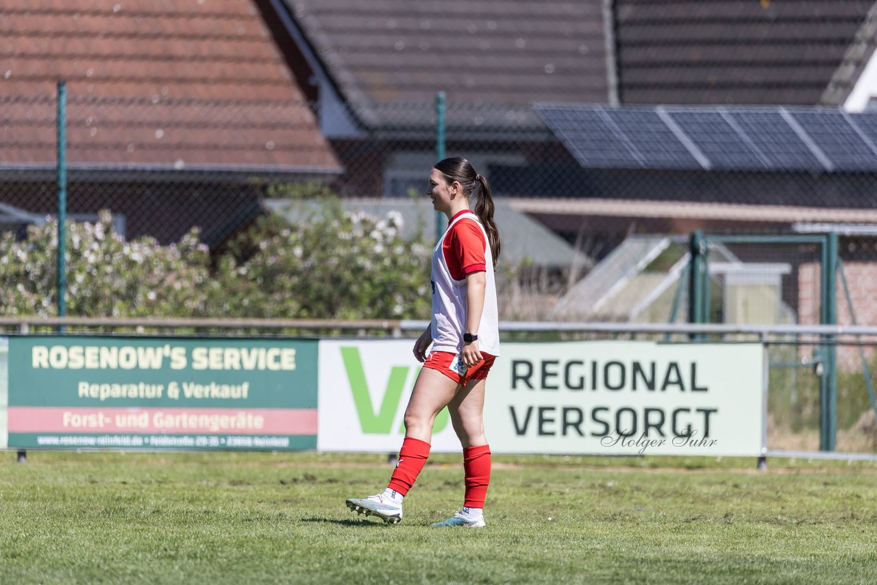 Bild 190 - F TSV Zarpen - Holstein Kiel II : Ergebnis: 2:6